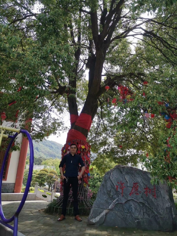 霸气的第一张照片--温州相亲服务中心