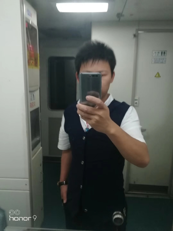 阳光下de幸福的第一张照片--温州相亲服务中心