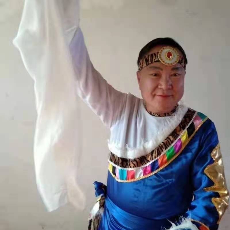 走在冷风中的第一张照片--温州相亲服务中心