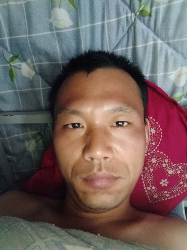 弘扬的第一张照片--温州相亲服务中心