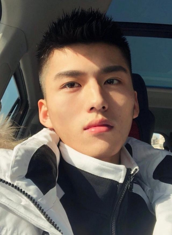 飞翔的第一张照片--温州相亲服务中心