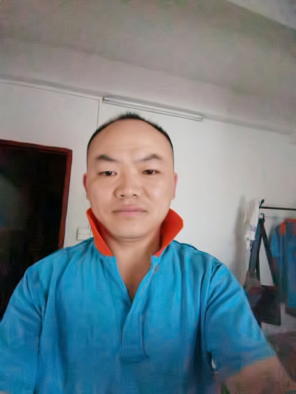 与子携老的第五张照片--温州相亲服务中心