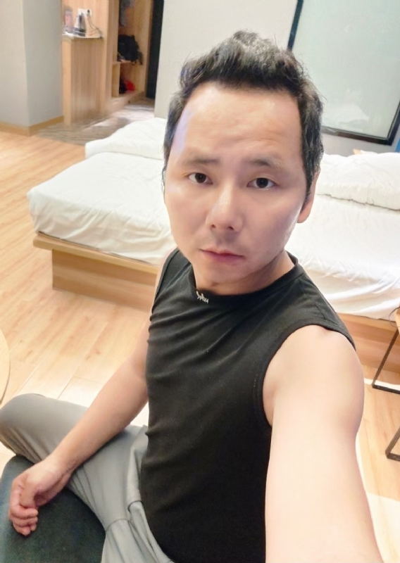 爱远的要命的第一张照片--温州相亲服务中心