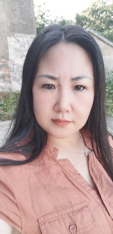 乖乖一女的第一张照片--温州相亲服务中心