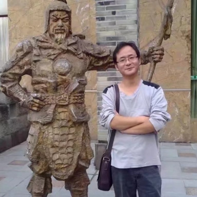 孤狼的第三张照片--温州相亲服务中心