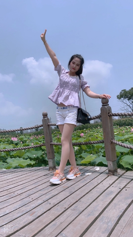 秋水伊人的第三张照片--温州相亲服务中心