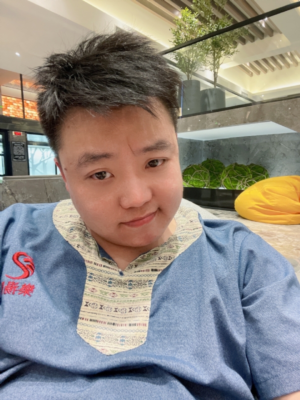 小恶魔的第二张照片--温州相亲服务中心