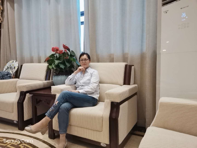 秋水伊人的第一张照片--温州相亲服务中心