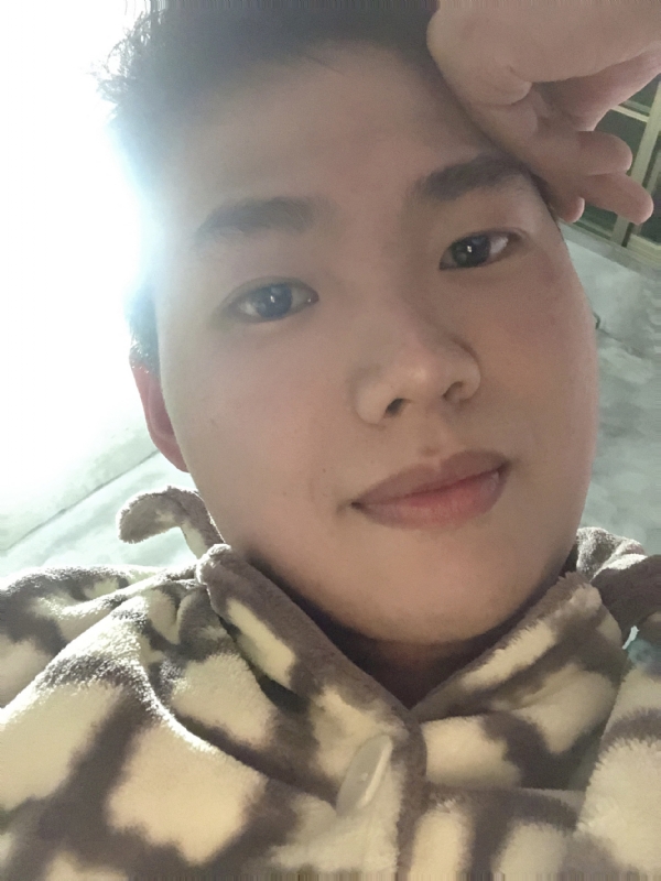 她的第四张照片--温州相亲服务中心