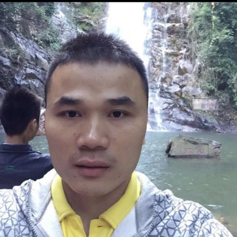 老梁的第一张照片--温州相亲服务中心