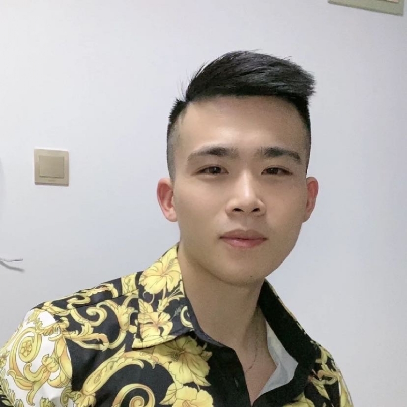 迷彩冲锋衣的第一张照片--温州相亲服务中心