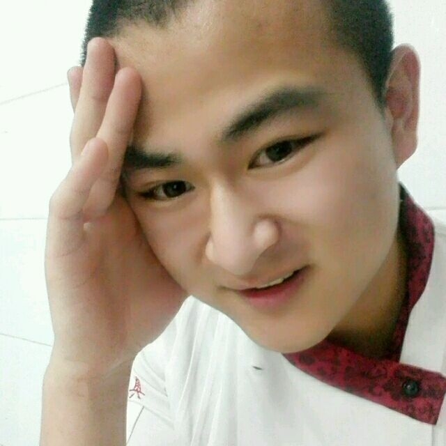 人潮拥挤的第一张照片--温州相亲服务中心