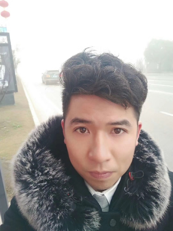 开心快乐每一天的第一张照片--温州相亲服务中心