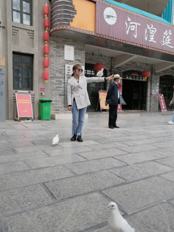 艳艳的第一张照片--温州相亲服务中心