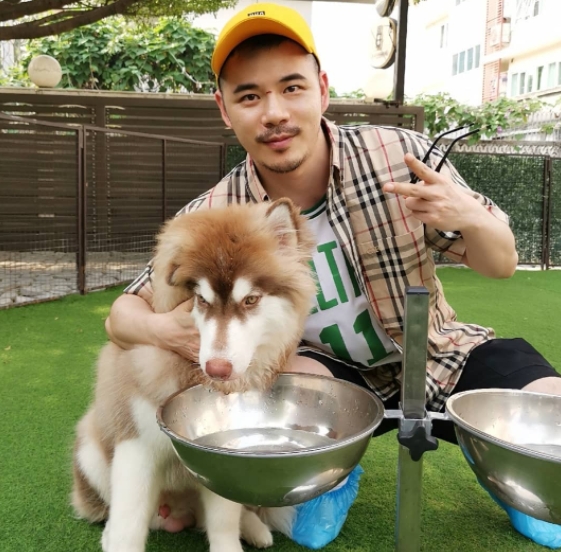 坚持的第一张照片--温州相亲服务中心