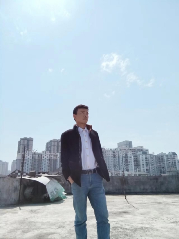 蓝色心情的第一张照片--温州相亲服务中心