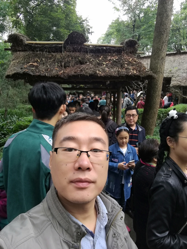 撑起一片天的第一张照片--温州相亲服务中心