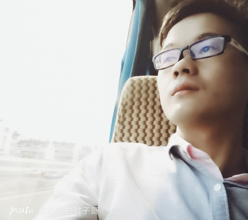 尹骏的第三张照片--温州相亲服务中心