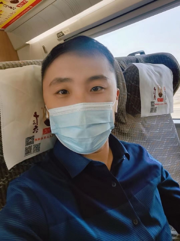 孤独的小屁猪的第二张照片--温州相亲服务中心