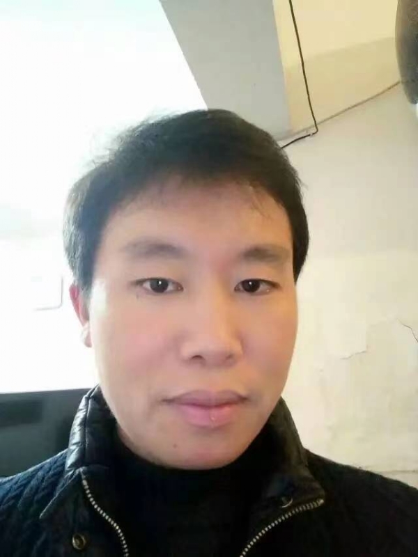 擎天柱的第三张照片--温州相亲服务中心