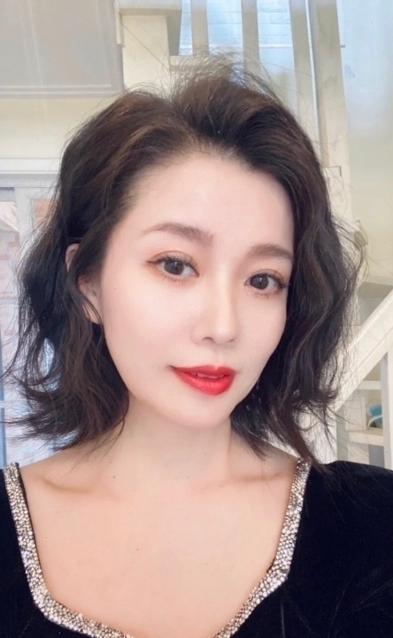 束負的第一张照片--温州相亲服务中心