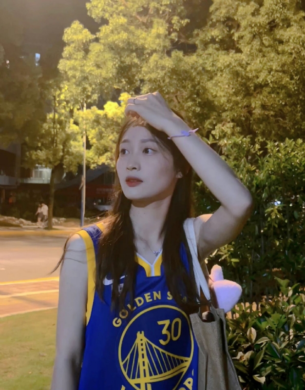 小趴菜的第三张照片--温州相亲服务中心