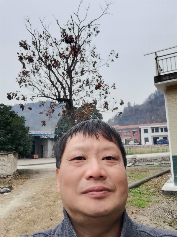 苏众青春冲浪的第一张照片--温州相亲服务中心