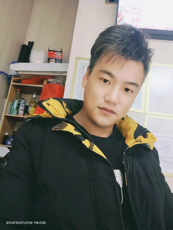 孤酒枕愁眼眠的第二张照片--温州相亲服务中心