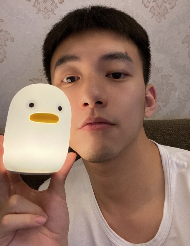 绝世大冤种的第三张照片--温州相亲服务中心