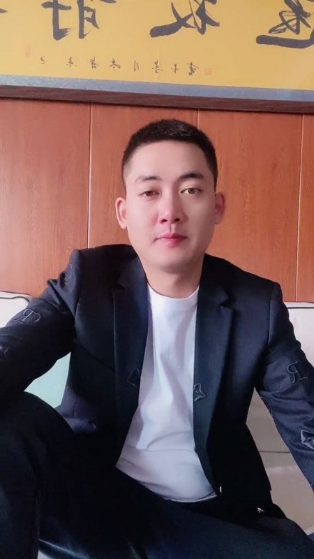 李泽胜的第一张照片--温州相亲服务中心