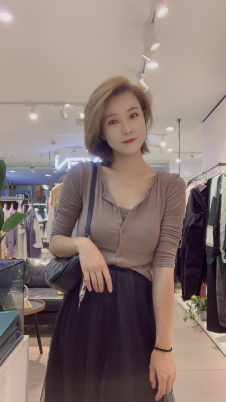 大婷子的第一张照片--温州相亲服务中心