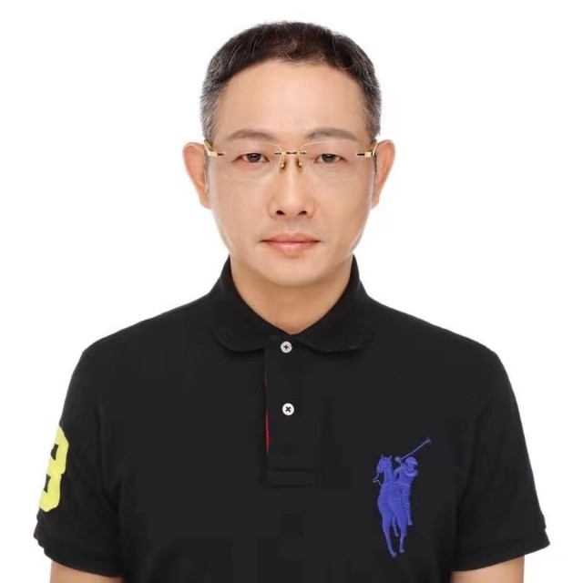 邱先森的第一张照片--温州相亲服务中心