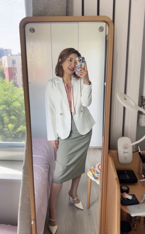 丽波的第三张照片--温州相亲服务中心