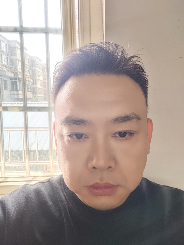 爱人先爱己的第一张照片--温州相亲服务中心