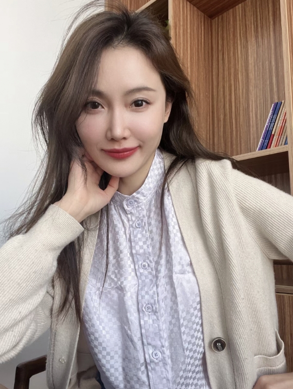 Anne林的第一张照片--温州相亲服务中心