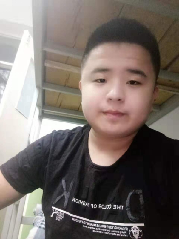 打小就爱淘气的第一张照片--温州相亲服务中心