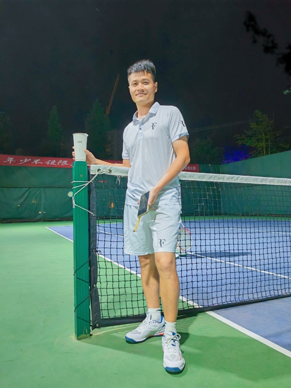 网球罗的第五张照片--温州相亲服务中心