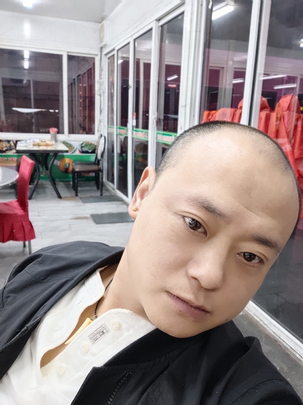 大连相亲的第一张照片--温州相亲服务中心