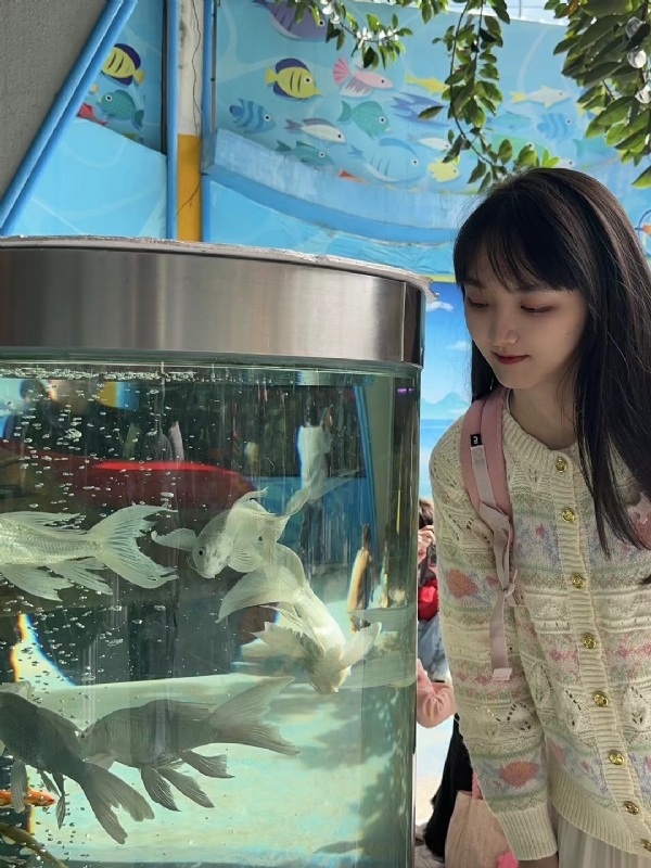 yiyi的第一张照片--温州相亲服务中心