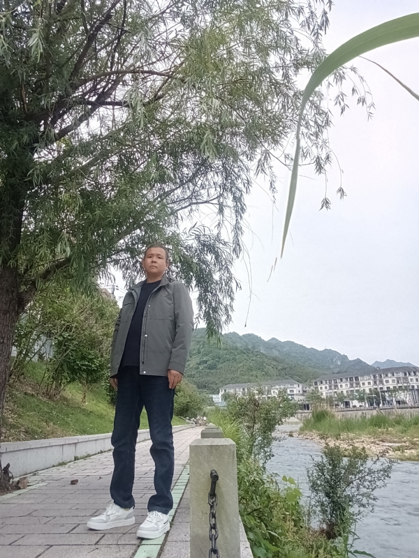 飞雪飘零的第一张照片--温州相亲服务中心