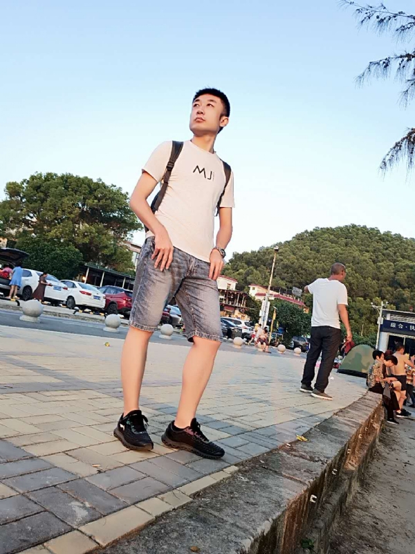 俊皓的第一张照片--温州相亲服务中心