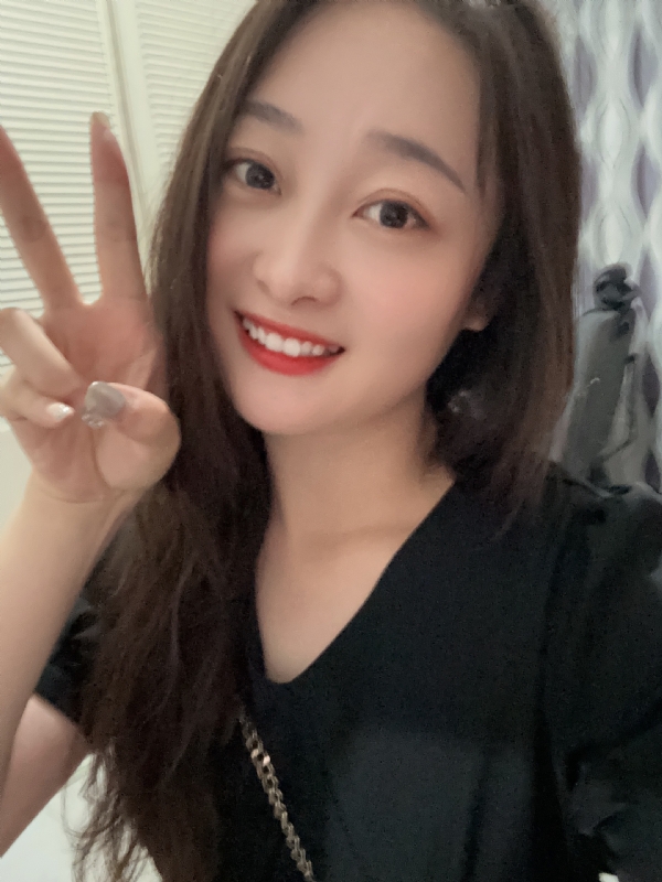 草莓的第一张照片--温州相亲服务中心