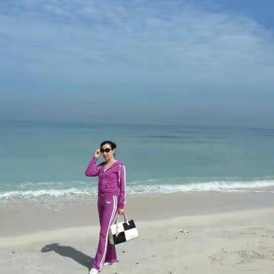 红红的第一张照片--温州相亲服务中心