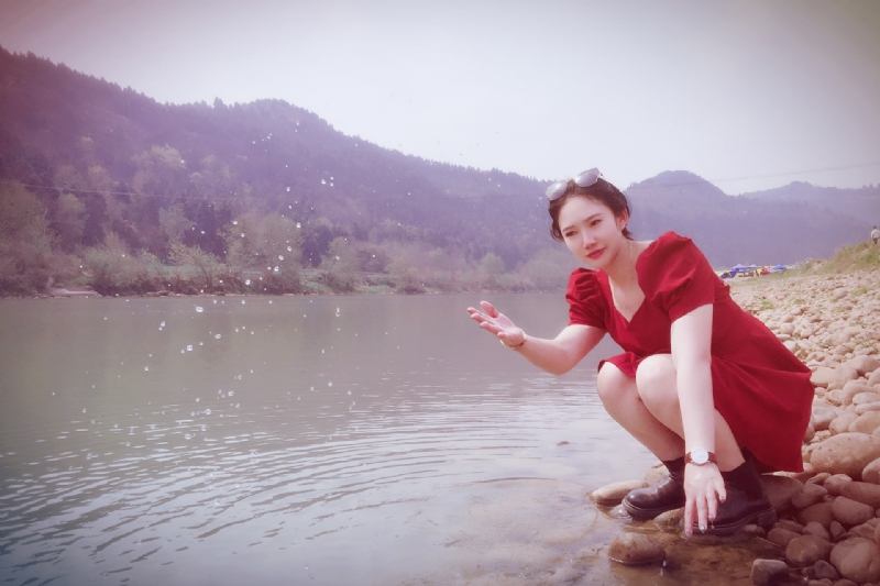 守候阳光的第一张照片--温州相亲服务中心