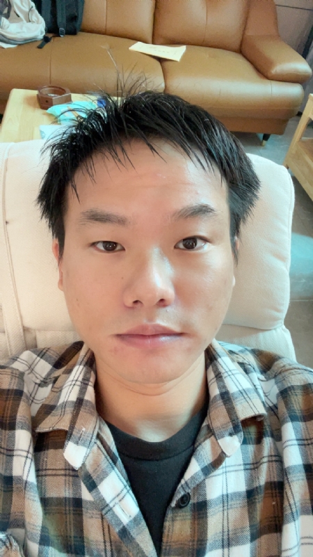 向日葵的第一张照片--温州相亲服务中心