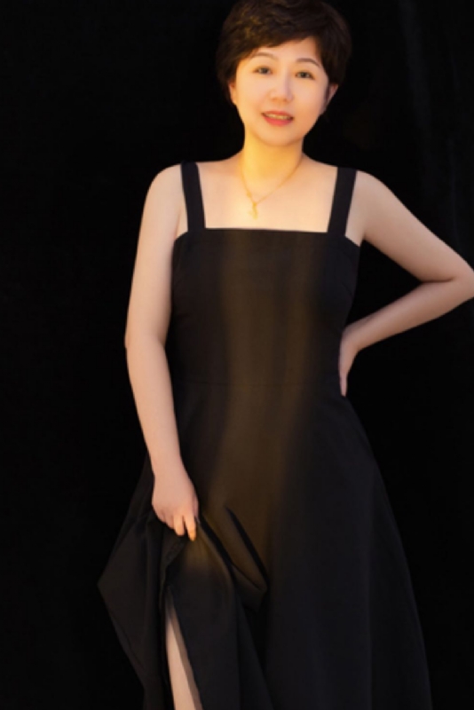 阿娜的第一张照片--温州相亲服务中心