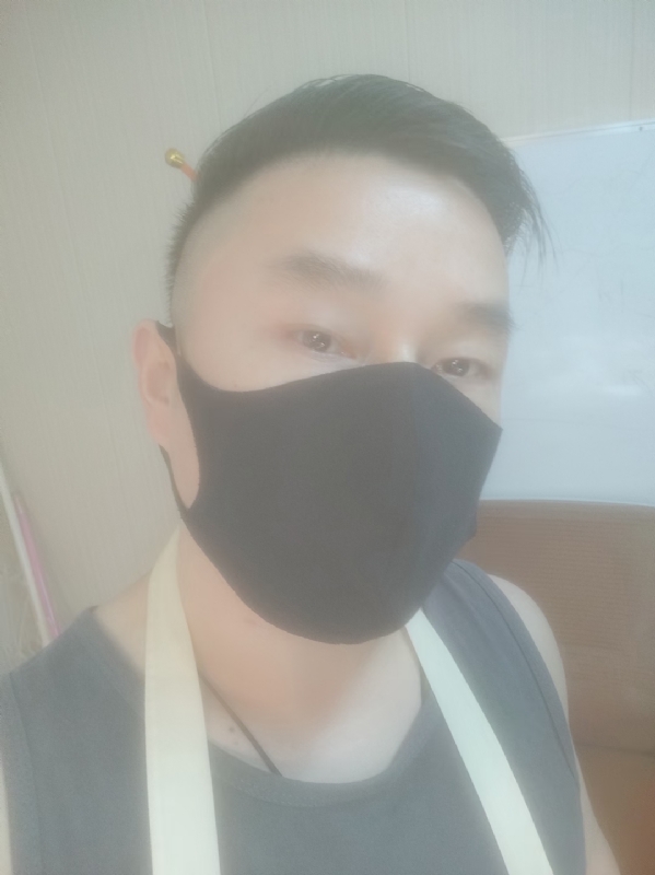 Poluk秦的第二张照片--温州相亲服务中心