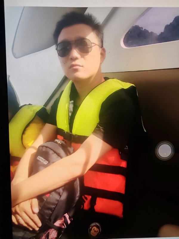 座看烟霞散的第一张照片--温州相亲服务中心