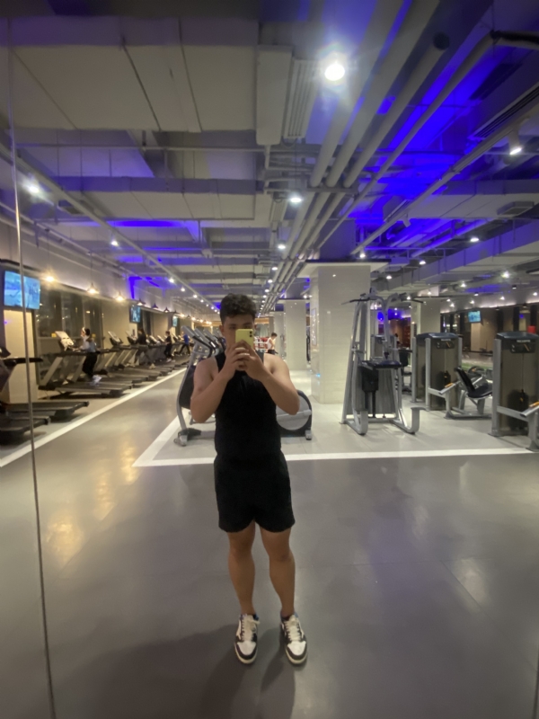 阿龙设计师的第六张照片--温州相亲服务中心