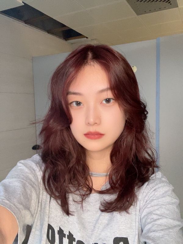 Holy的第二张照片--温州相亲服务中心